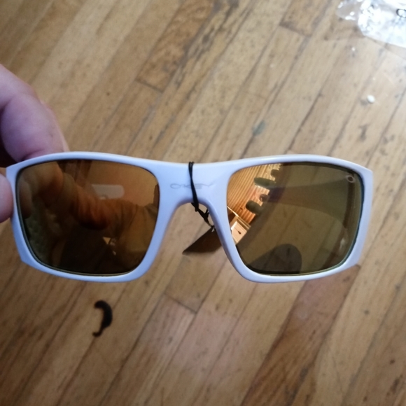 Oakley Fuel Cell sunglasses - Picture 1 of 5